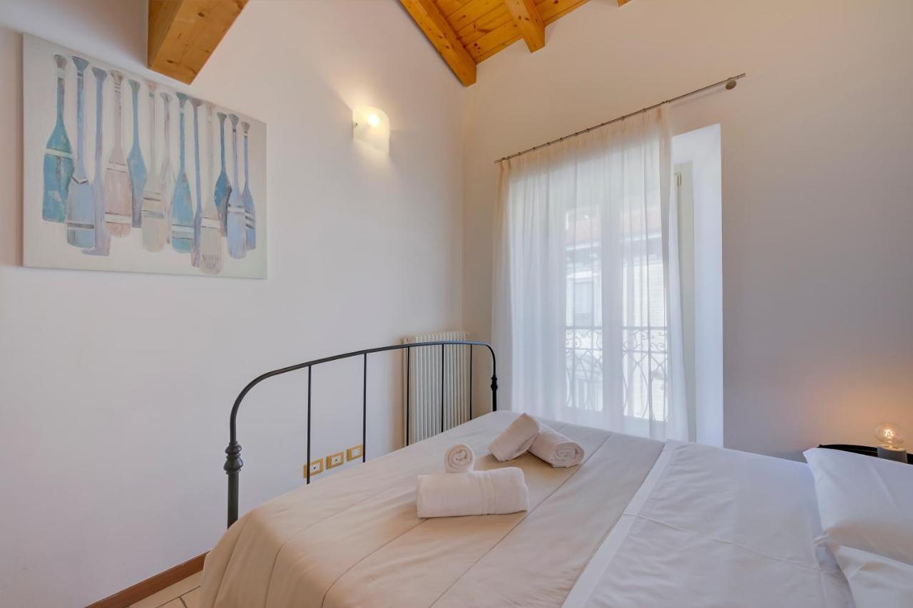 Le Stanze Del Lago Apartments Como Luaran gambar