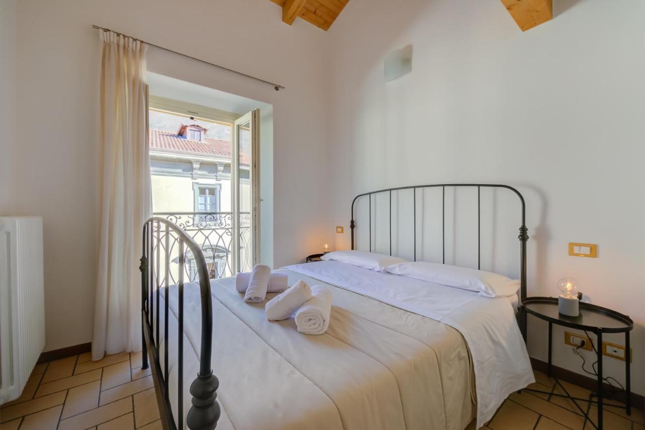 Le Stanze Del Lago Apartments Como Luaran gambar