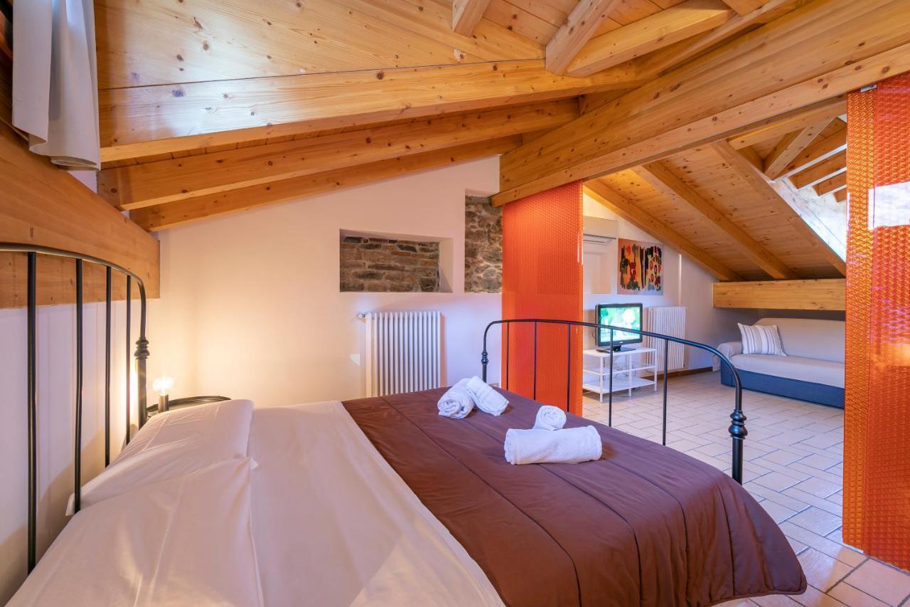 Le Stanze Del Lago Apartments Como Luaran gambar