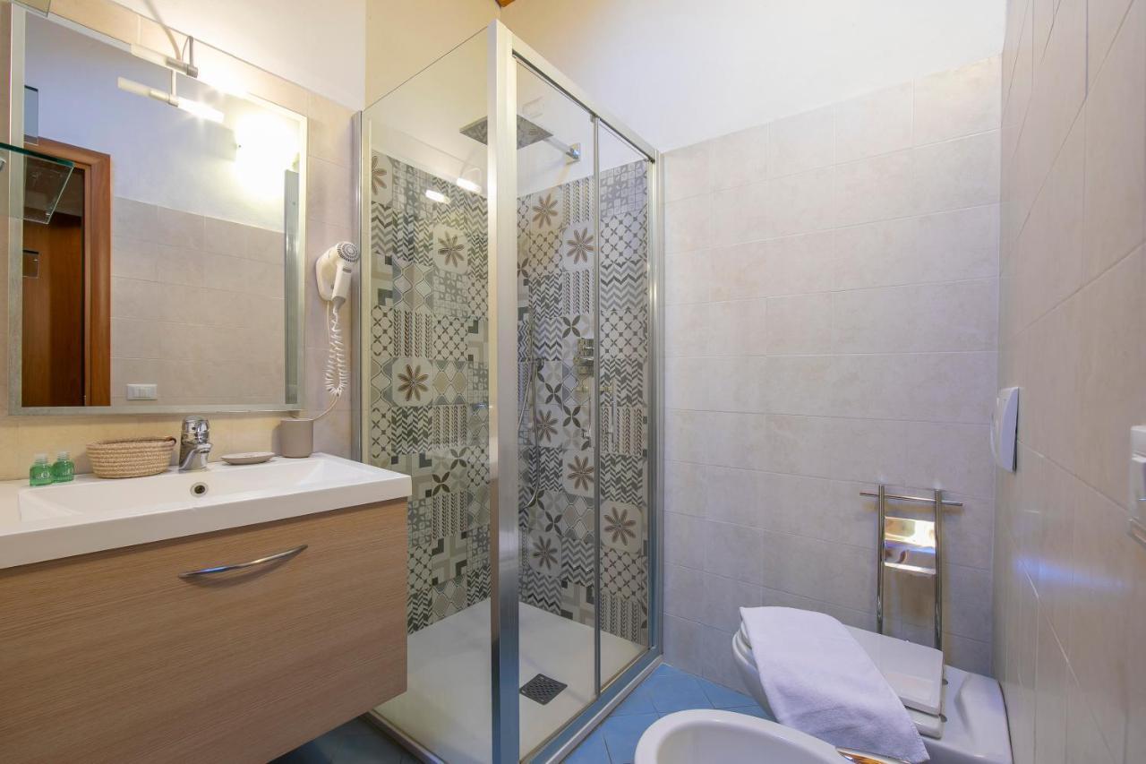 Le Stanze Del Lago Apartments Como Luaran gambar