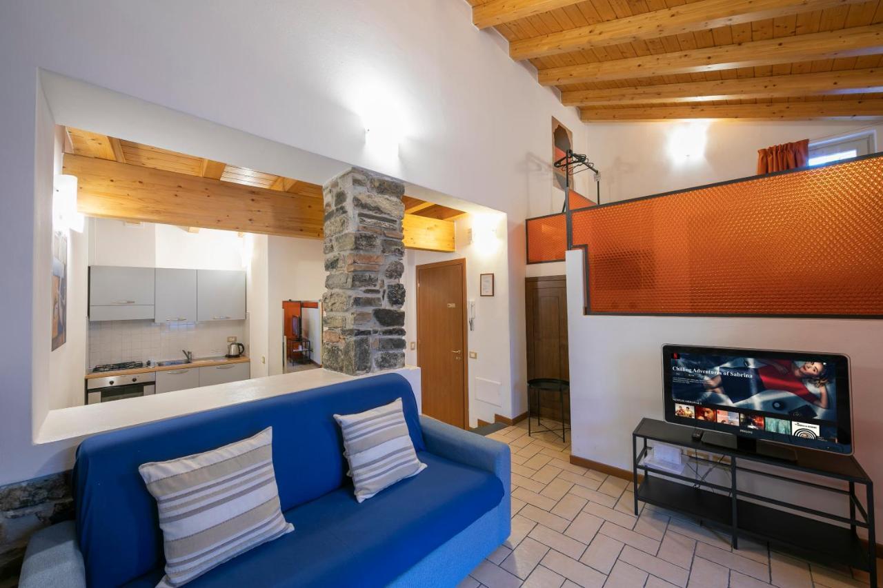 Le Stanze Del Lago Apartments Como Luaran gambar