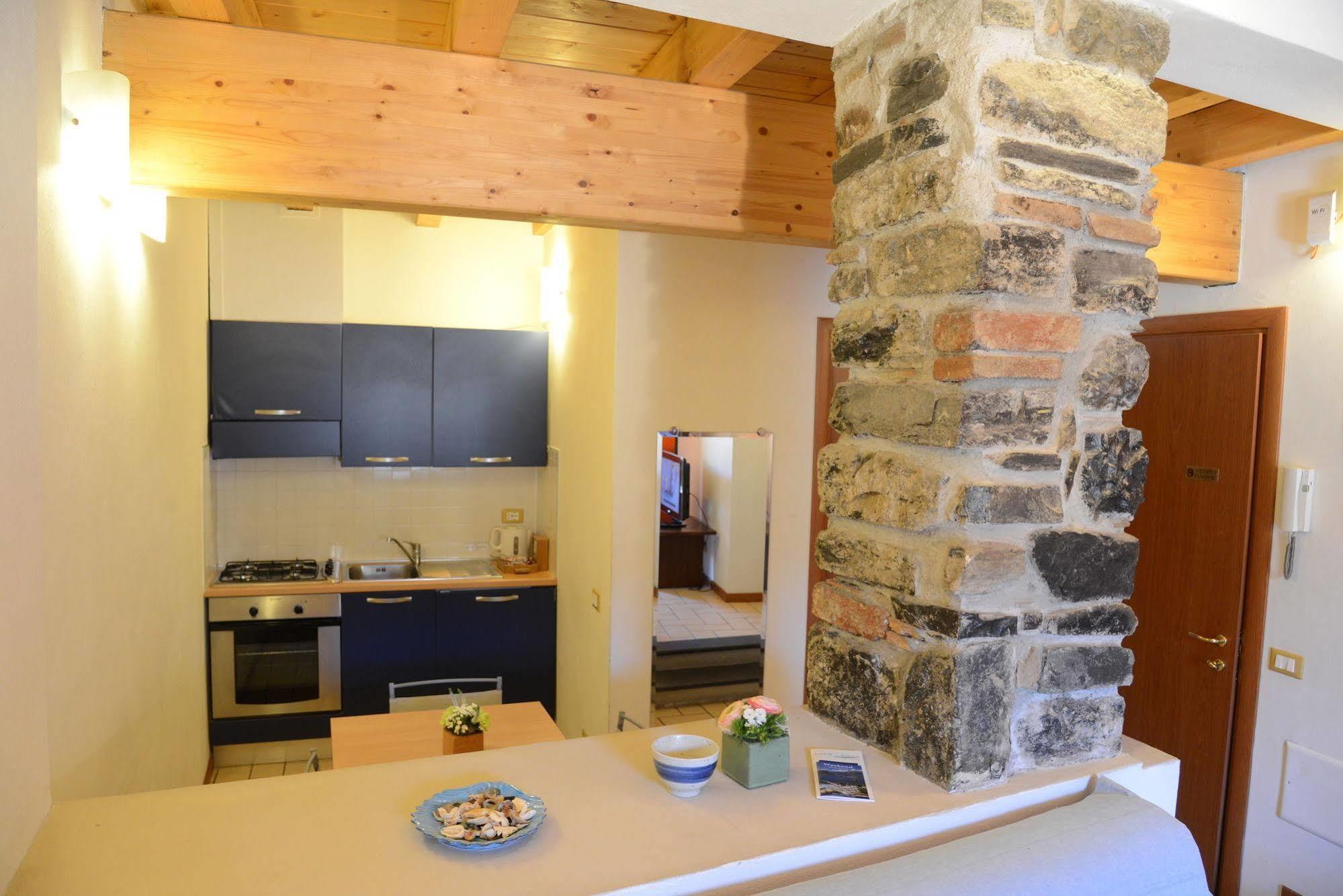 Le Stanze Del Lago Apartments Como Luaran gambar